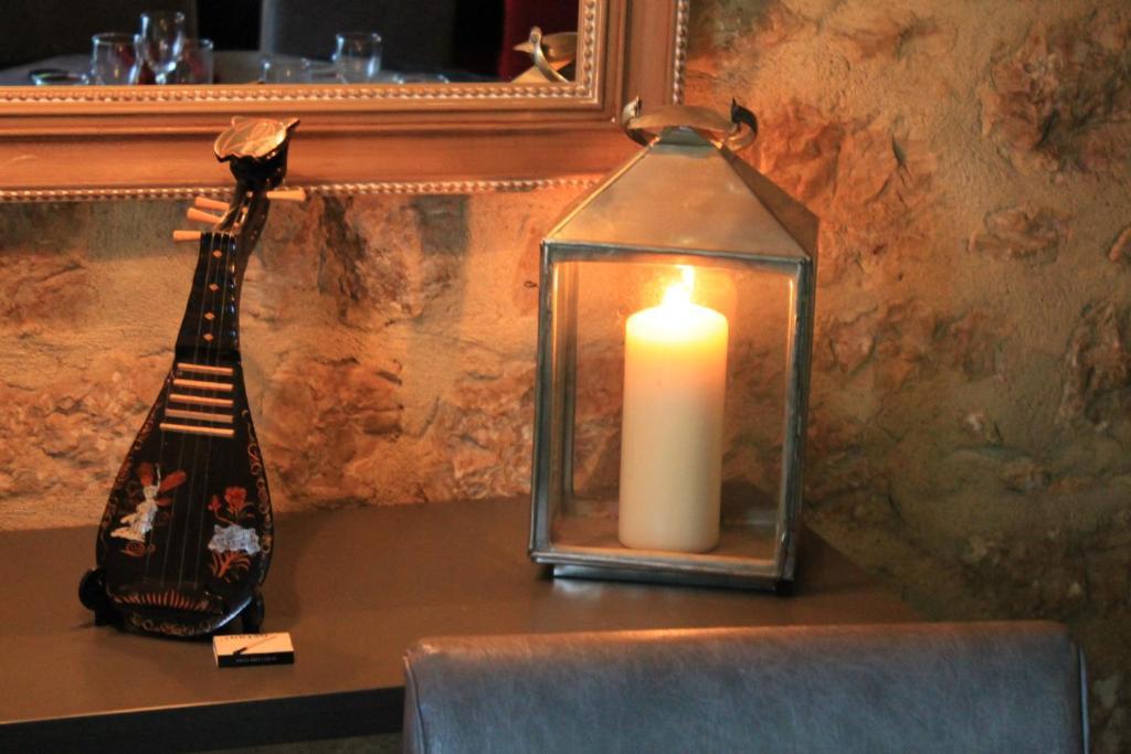 Logis Hotels- Auberge De La Tour - Hotel Et Restaurant Sauzet  외부 사진
